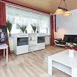Haus Hafeneck - Hafennaehe - Poolnutzung - Garten - Tischtennis Apartmán *