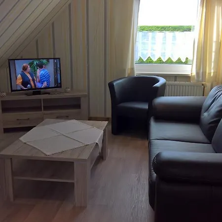 Apartament Haus Hafeneck - Hafennaehe - Poolnutzung - Garten - Tischtennis