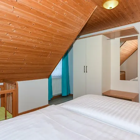 Haus Hafeneck Mit Fruehstuecksoption Apartament