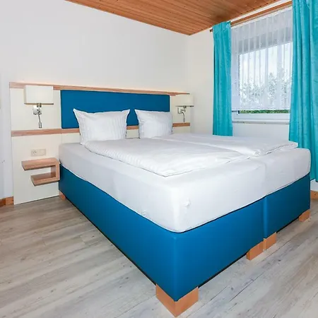 Haus Hafeneck Mit Fruehstuecksoption بينسيرسيال