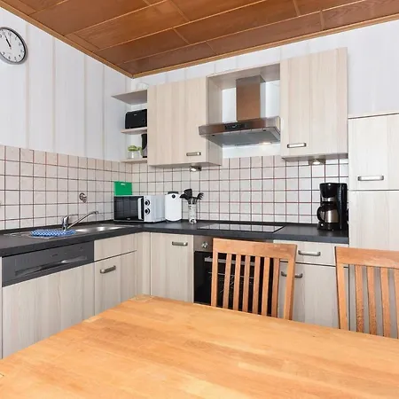 Haus Hafeneck - Hafennaehe - Poolnutzung - Garten - Tischtennis Apartament *