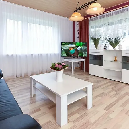 Apartament Haus Hafeneck - Hafennaehe - Poolnutzung - Garten - Tischtennis Bensersiel