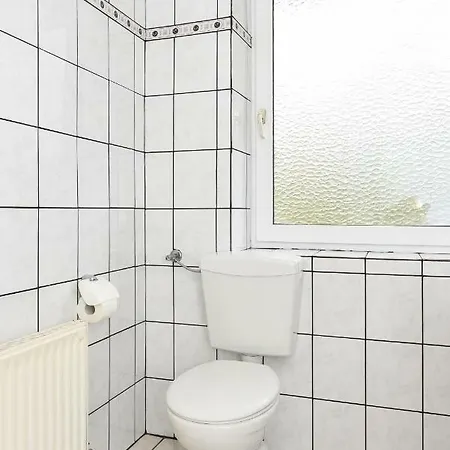 Haus Hafeneck - Hafennaehe - Poolnutzung - Garten - Tischtennis Apartament *