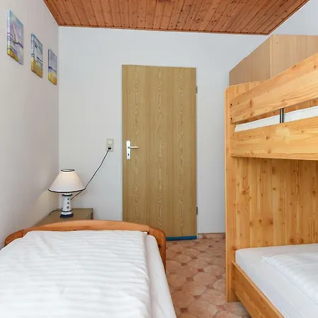 Haus Hafeneck - Hafennaehe - Poolnutzung - Garten - Tischtennis Bensersiel