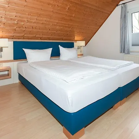 Haus Hafeneck - Hafennaehe - Poolnutzung - Garten - Tischtennis Apartmán *